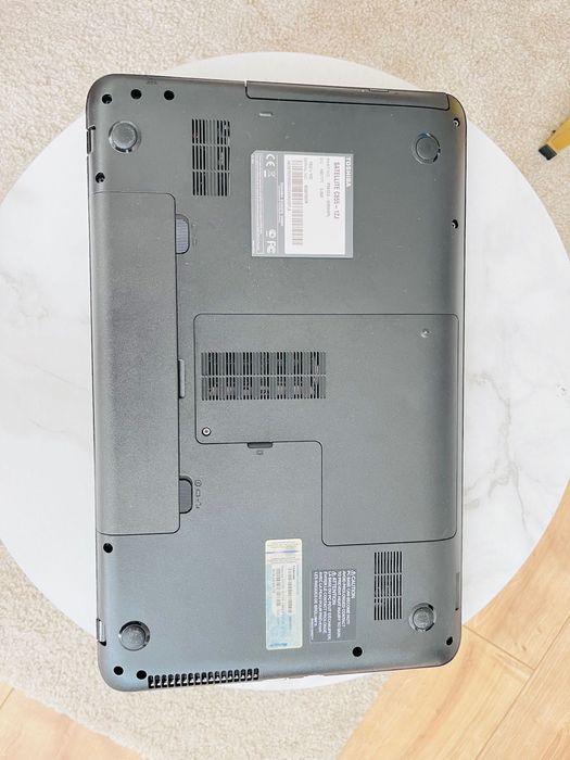 Laptop Toshiba Satellite c855-12j