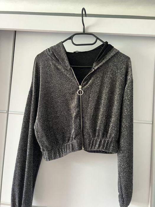 błyszcząca krótka bluza kurtka BERSHKA