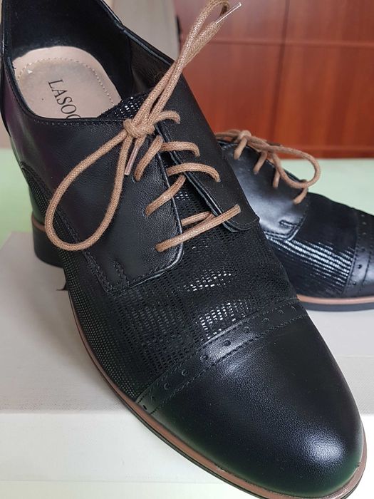 Półbuty Lasocki Oxfordy czarne r. 39 Jak nowe - skóra naturalna