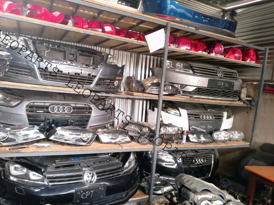 Капот Audi оригінал бампер фари двері крила, скло решітка підсилювач