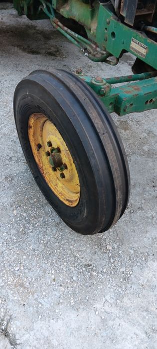 Trator John deere 1030