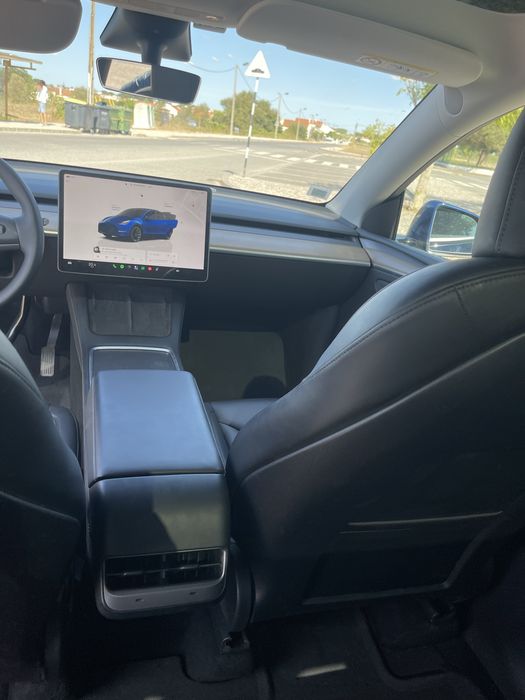 Tesla Model Y Long Range