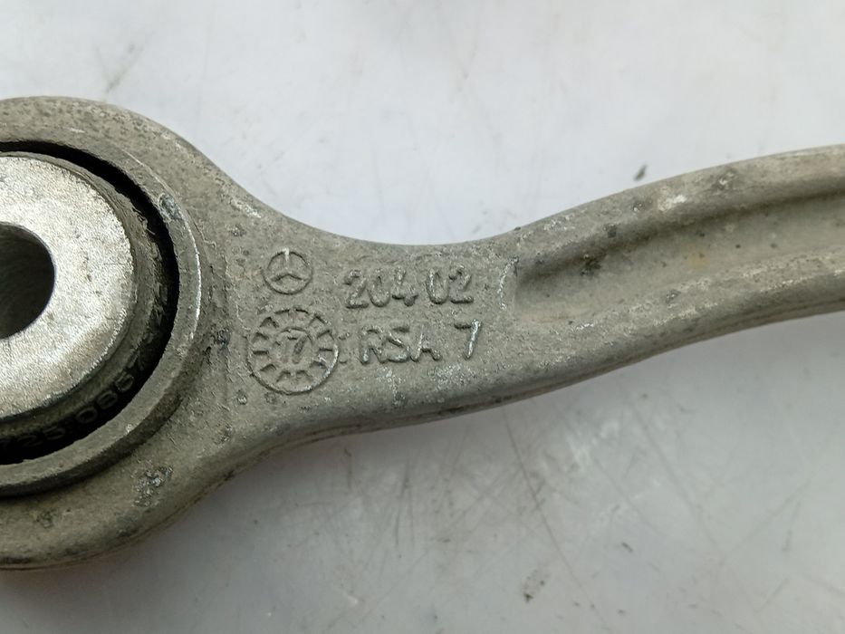 Braço de suspensão trás direito MERCEDES-BENZ Classe C (W205)