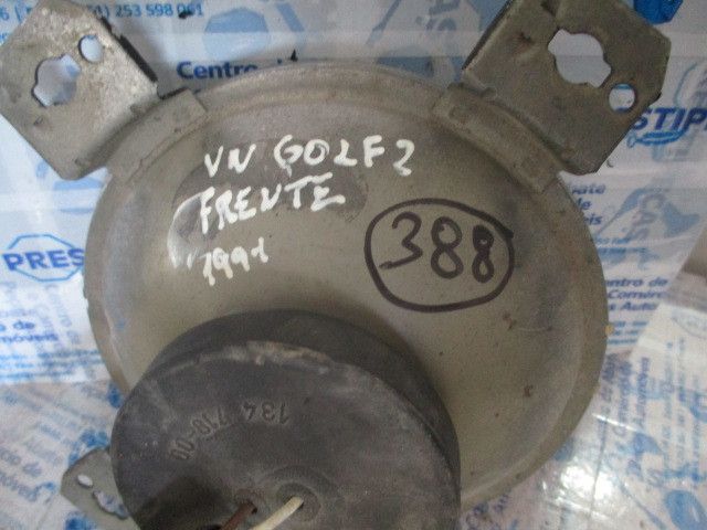 Farol nevoeiro frente direito VOLKSWAGEN Golf II (19E, 1G1)