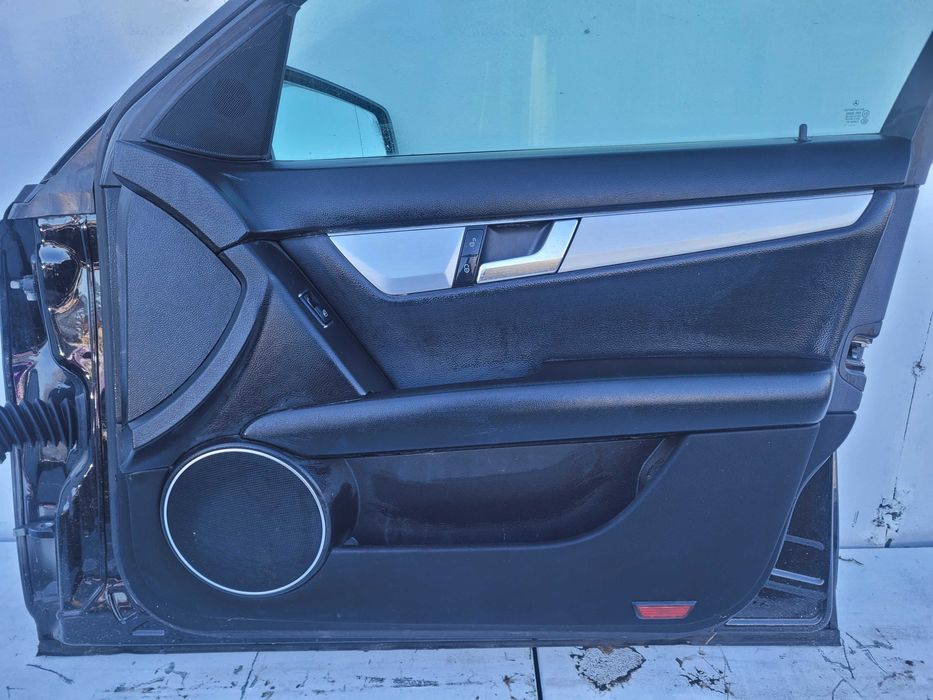 mercedes w204 lift tapicerka boczek  drzwi prawy przod