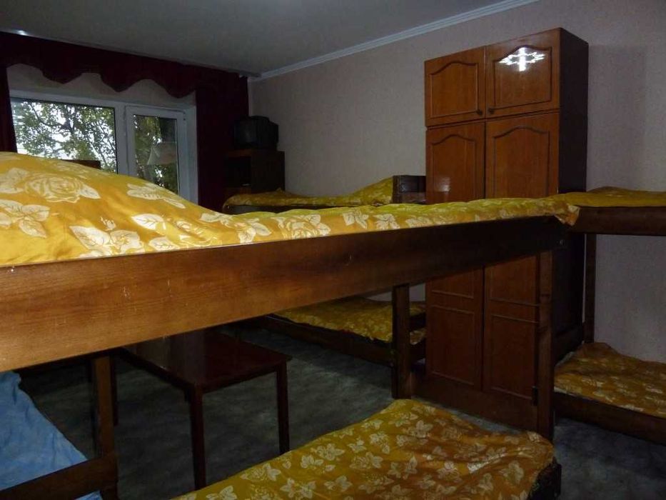 Метро Минская! Место в комнате!