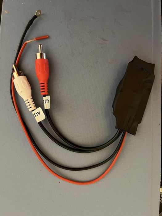 Автомобильный Bluetooth аудио приемник с RCA 5-12V