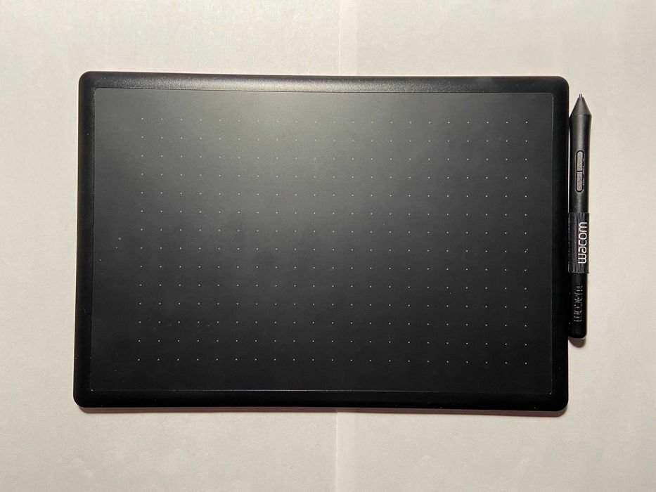 Графічний планшет One by Wacom medium (CTL-672-N)