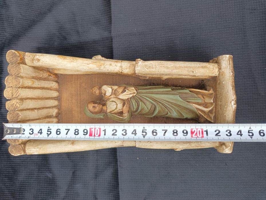 Ceramiczna dekoracja Matka Boska z Dzieciątkiem