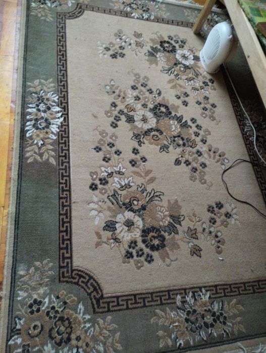 Продам невеликий коврик