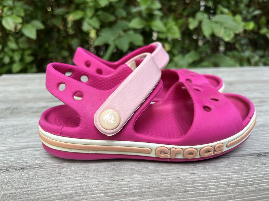 Дитячі босоніжки Crocs