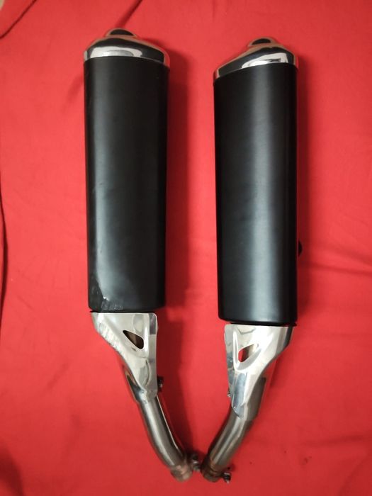 Material Hayabusa 2gen  Escapes, luz traseira, suporte para top case e malas laterais givi
