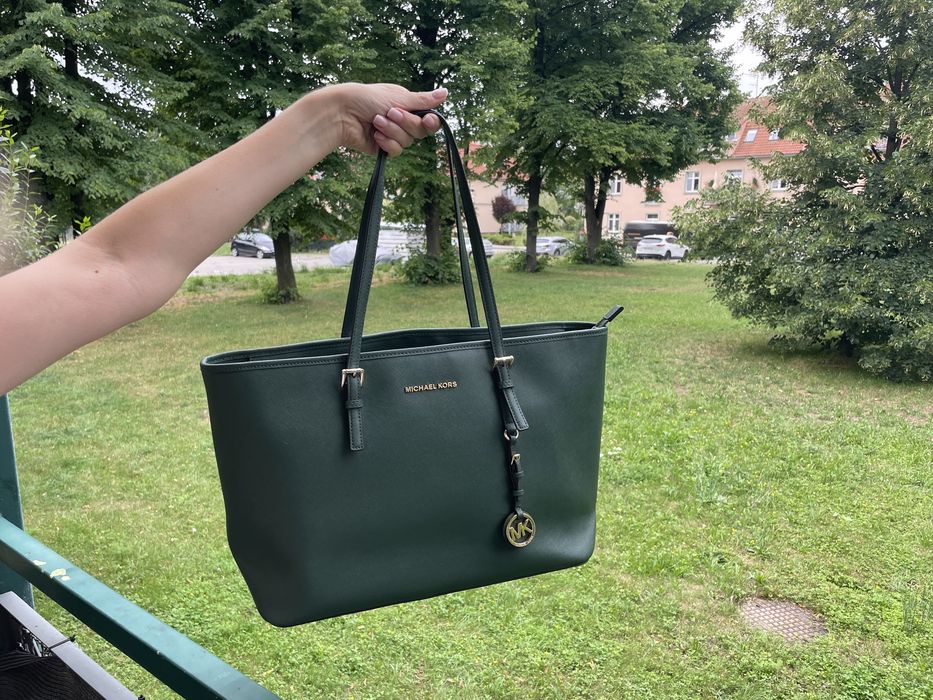 Torebka Michael Kors Medium Saffiano Leather Top-Zip Tote Bag.