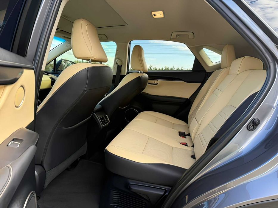 Lexus NX 300      2019