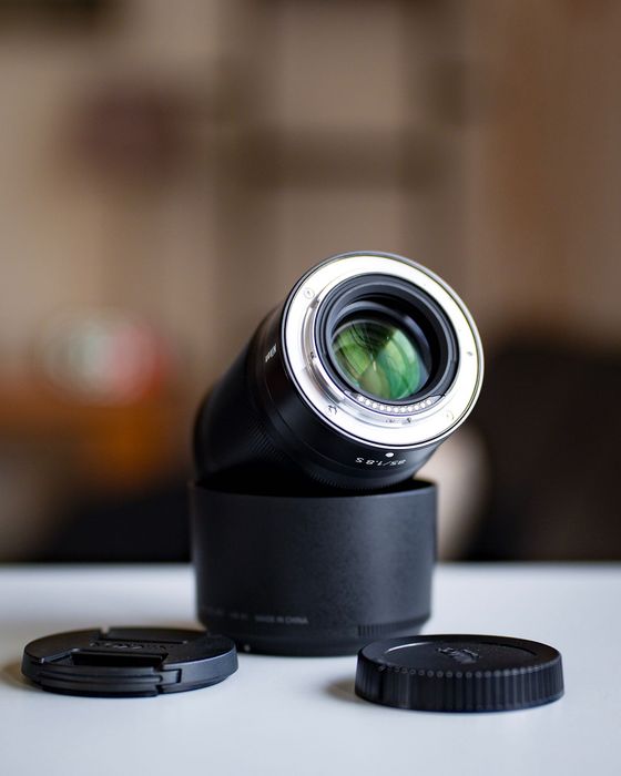 Nikon Z 85mm f/1.8 S – Excelente Estado