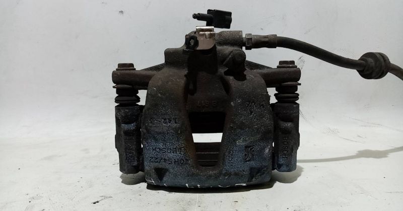 Pinça travão / maxila de travão frente esquerda FIAT Grande Punto (199