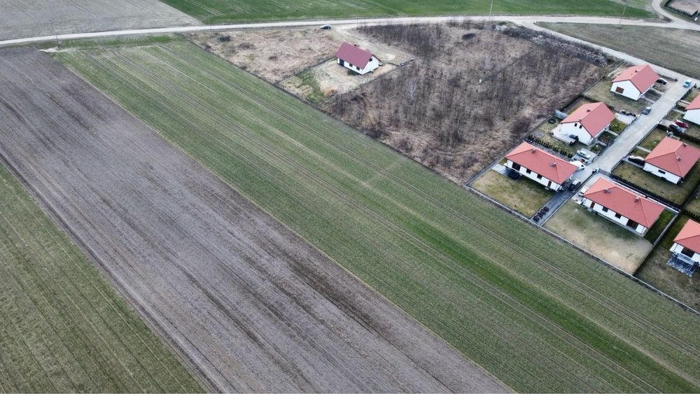 Działki budowlane w miejscowości Poniatowice, pomiędzy Oleśnicą a Sycowem