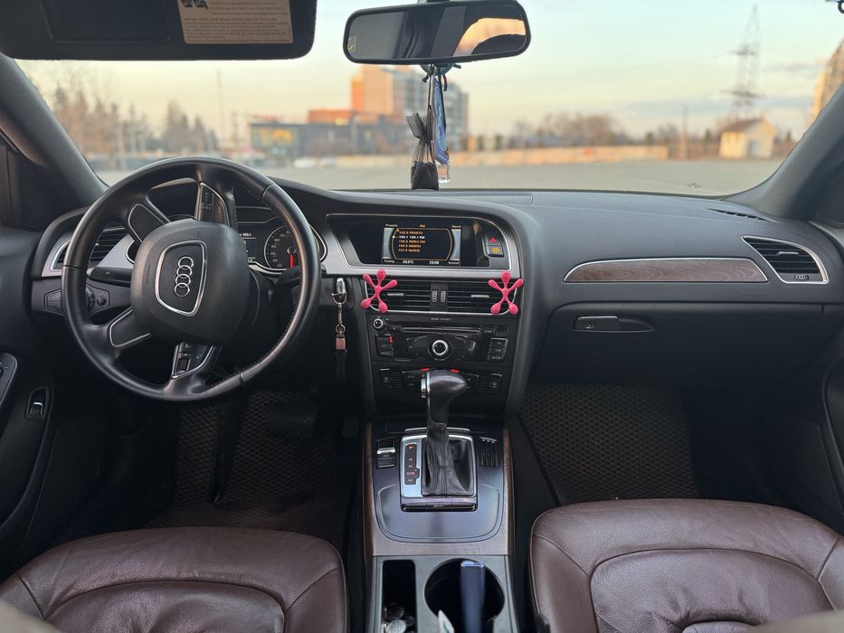 Продам ауді а4 б8 в доброму стані