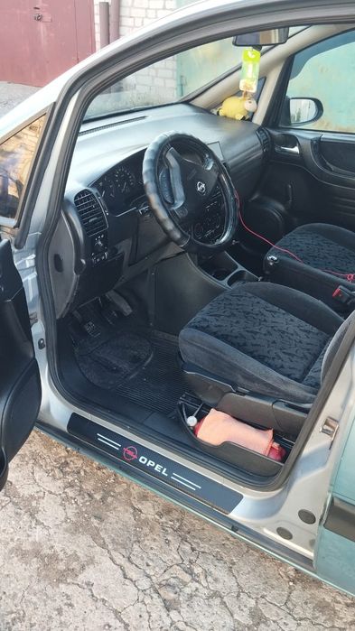 Опель Зафіра Zafira