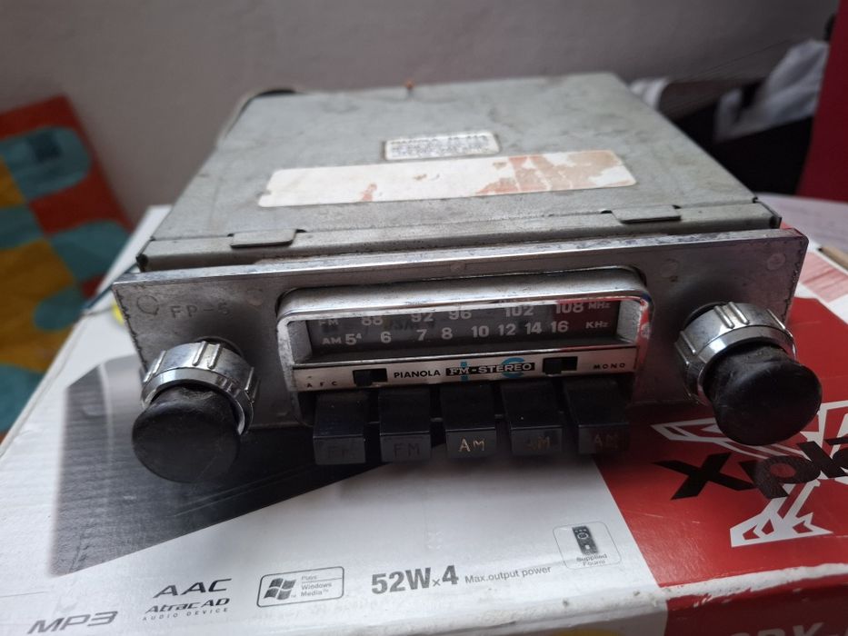 Autoradio sony novo mais 2 mais antigos