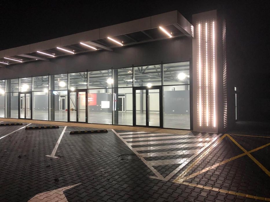 Продам комерційні приміщення. Світло є завжди !