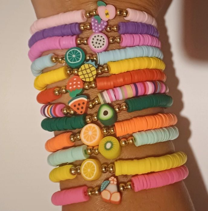 Pulseiras. Novas.
Cada 1,50€.