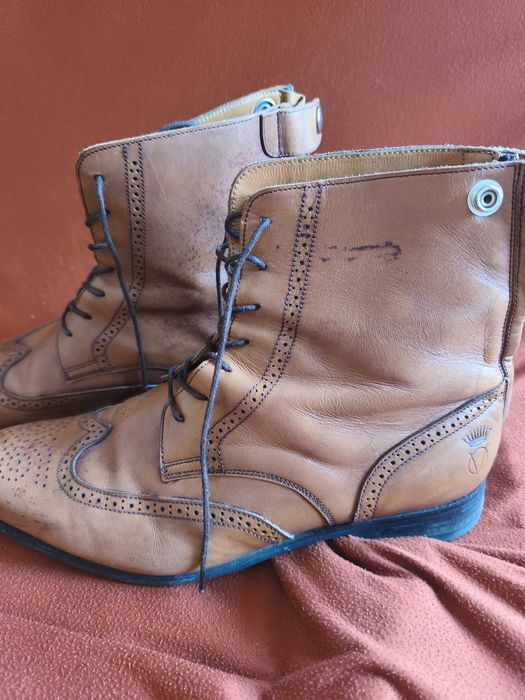 Botas de pele d'ornelas