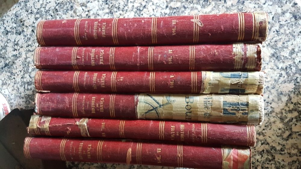 Livros antigos de colecionador