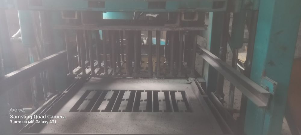 Вібропрес для виготовлення Шлакоблоків Напівавтомат.