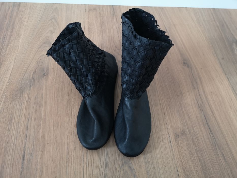 Vendo sapatos botas sandálias chinelas ténis baratas
