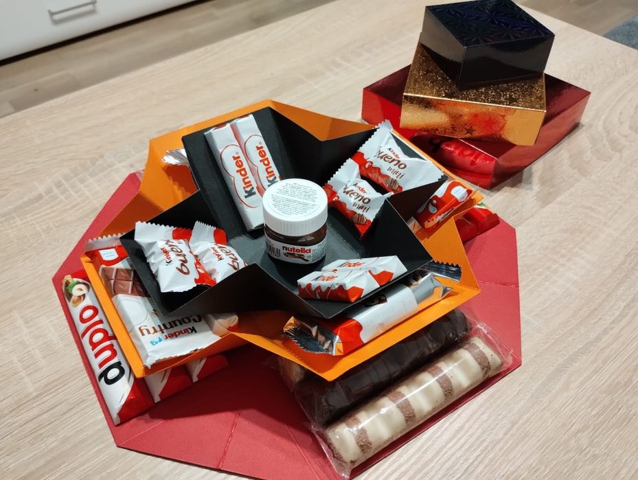 Exploding box Kinder z mini nutellą