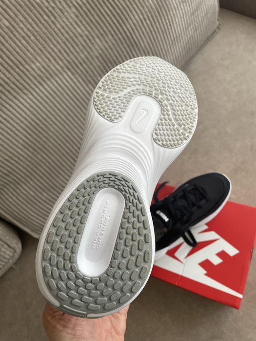 NIKE кросівки жіночі нові