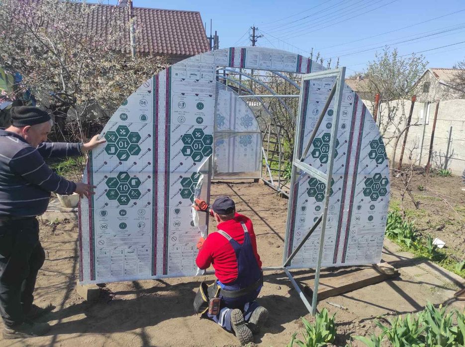 Теплиця ,каркас ,полікарбонат