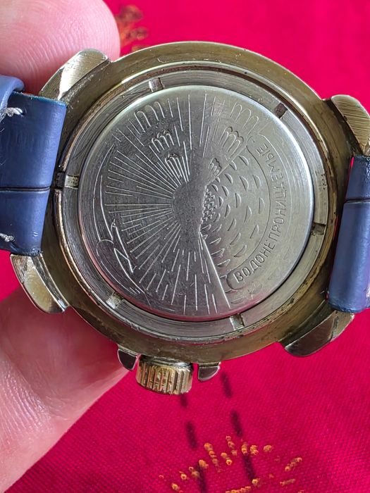 Relógio Vostok Russo Corda Manual