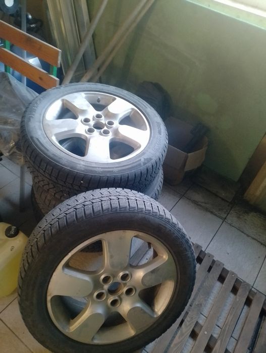 Продам шини 215/55 r17