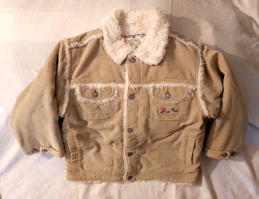 Excelente Blusão bombazine forrado a pêlo com tapa orelhas