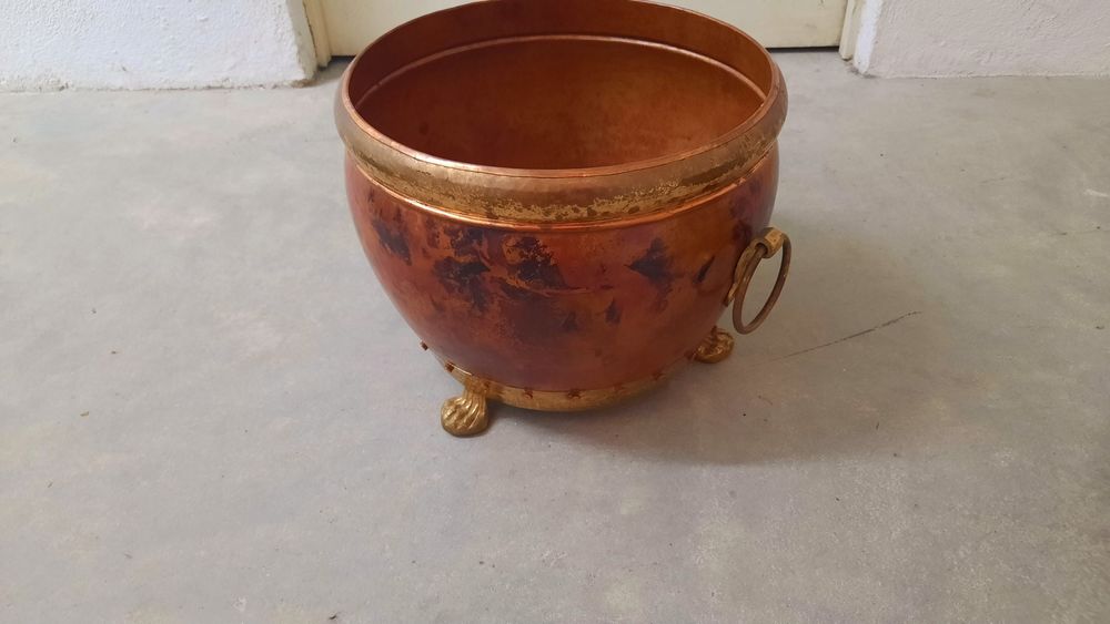 Conjunto de vasos em latão