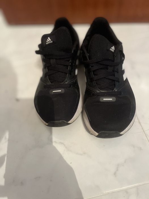 Tenis adidas como novas