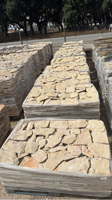 pedra vidraço laranja raiada