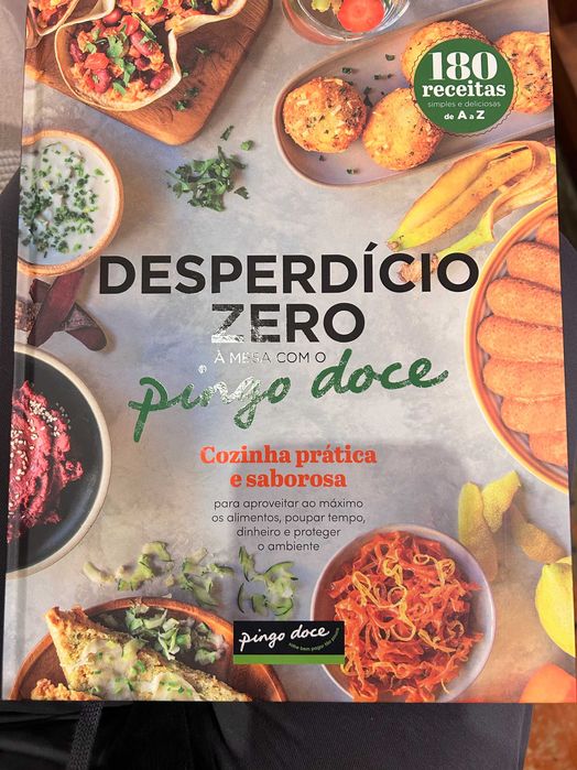 Livros de culinária em conjunto ou individual e duas revistas