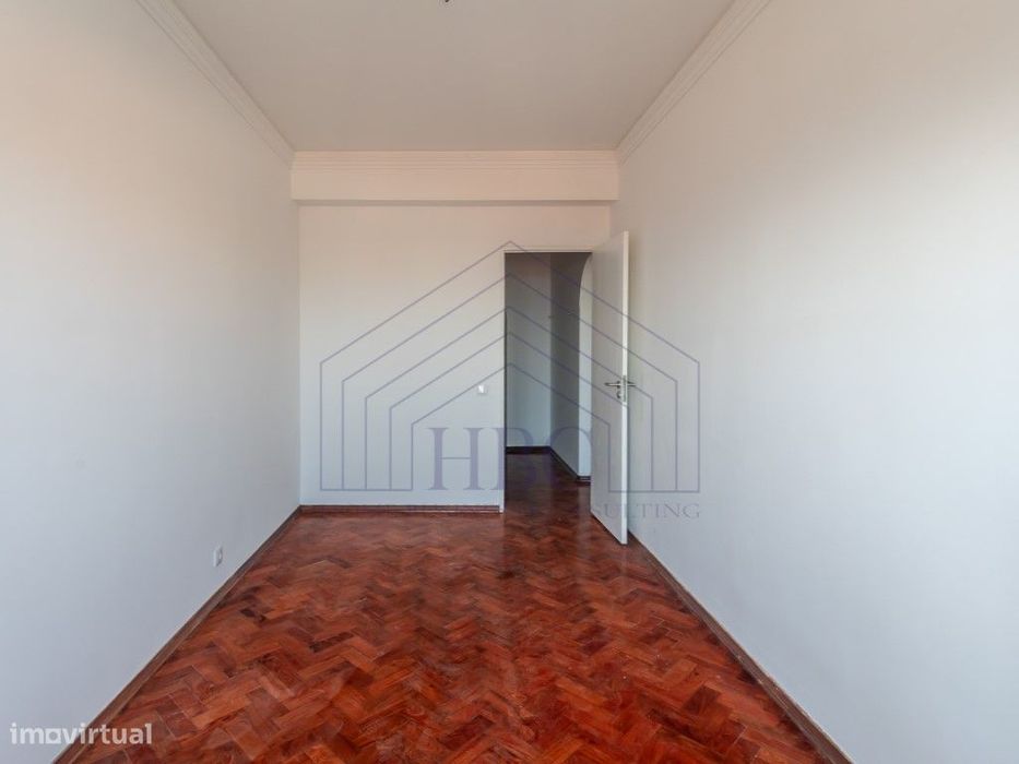 Apartamento T3 com Vista Rio - Lisboa