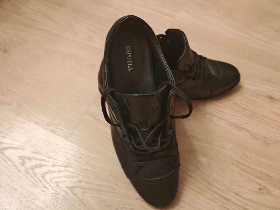 Чоловіче якісне взуття