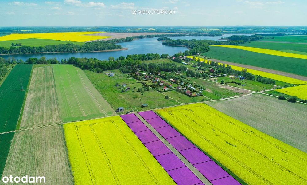 Działka nad jeziorem
