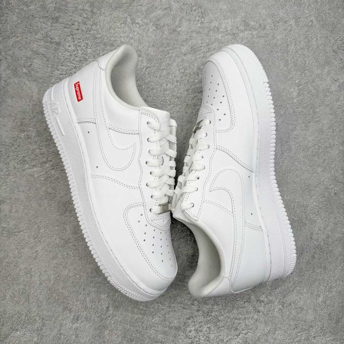 Buty Air force 1 supreme biale R.42