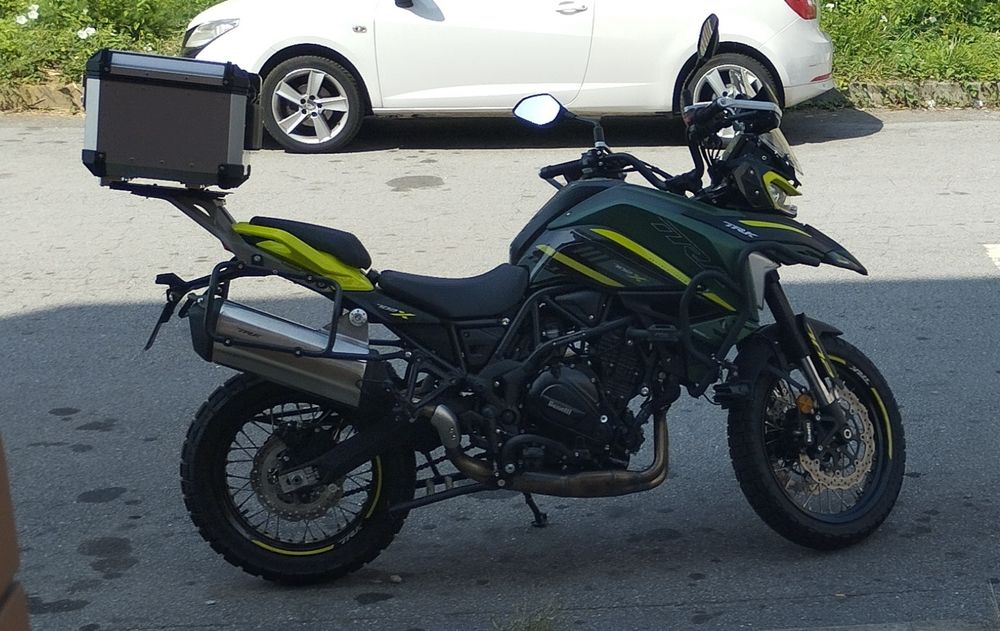 Benelli trk 702x
