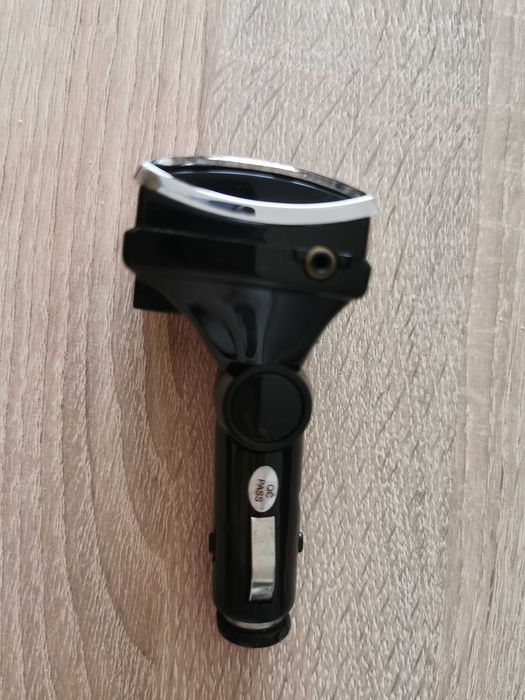 Transmiter samochodowy FM XENIC F-172A + pilot