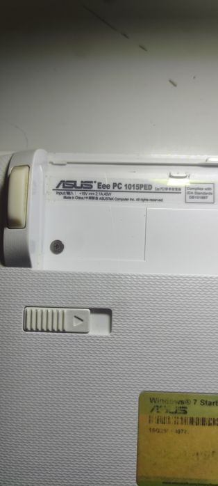 ASUS Eee PC 1015PED mini PC