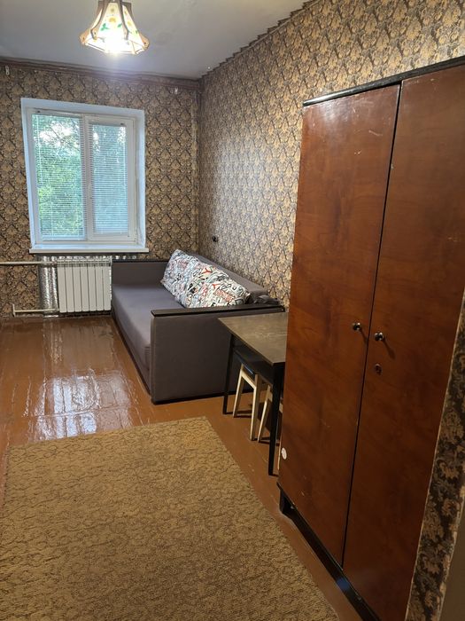 Продам 2-х кімнатну квартиру