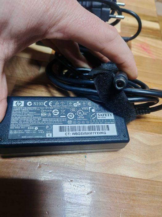 блоки живлення до ноутбуків Hp, acer та інші