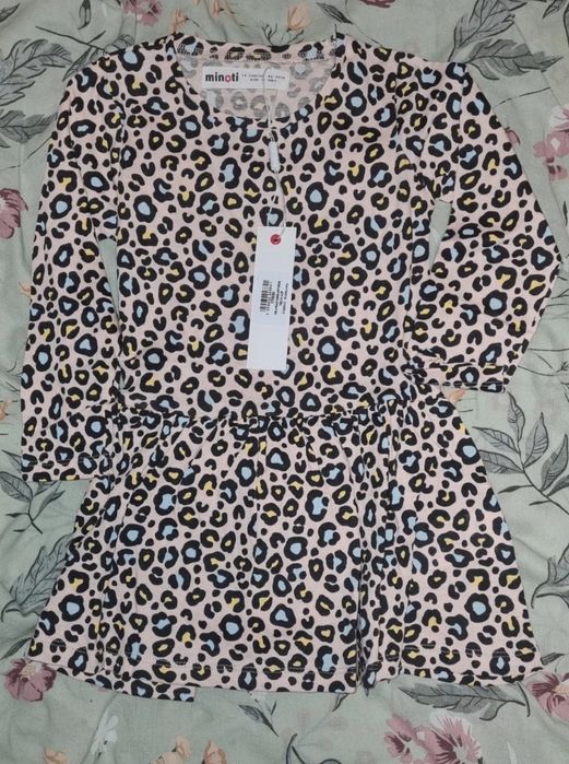 Sukienka dziewczęca w cętki Minoti nowa z metką 86/92